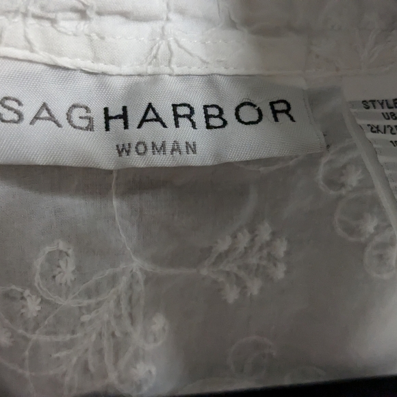 Women's Sag Harbor Blouse - Picture 2 of 3